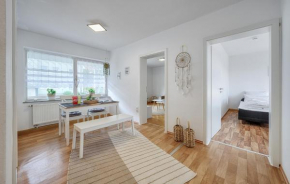 Select-Home 3 - Netflix - Parkplatz - Business Home